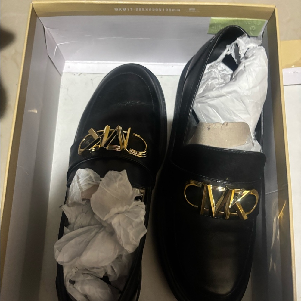 MICHAEL Michael Kors Black Parker Lug Shoes